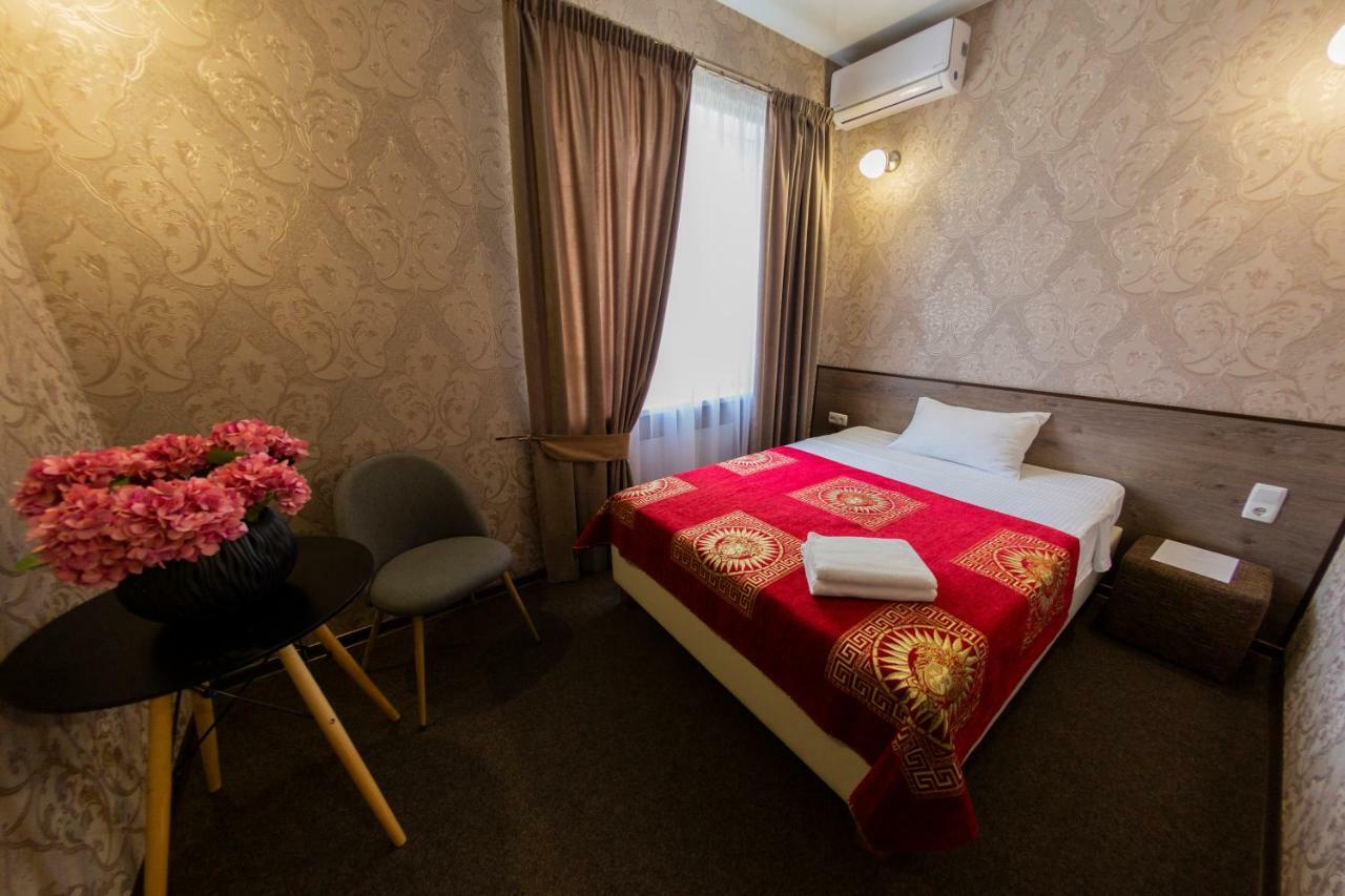 Шляпа Hotel Dnipro Exterior photo