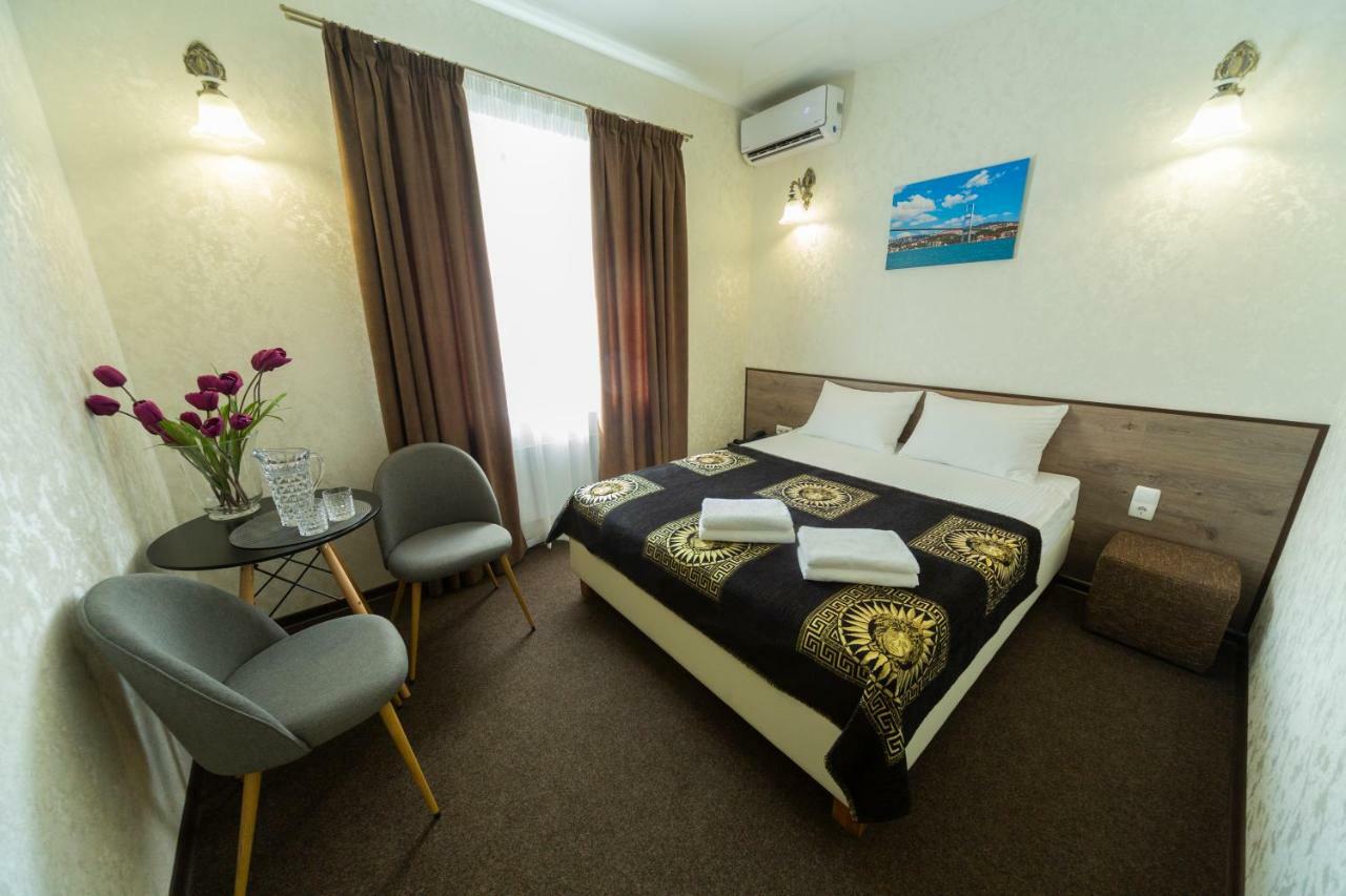 Шляпа Hotel Dnipro Exterior photo